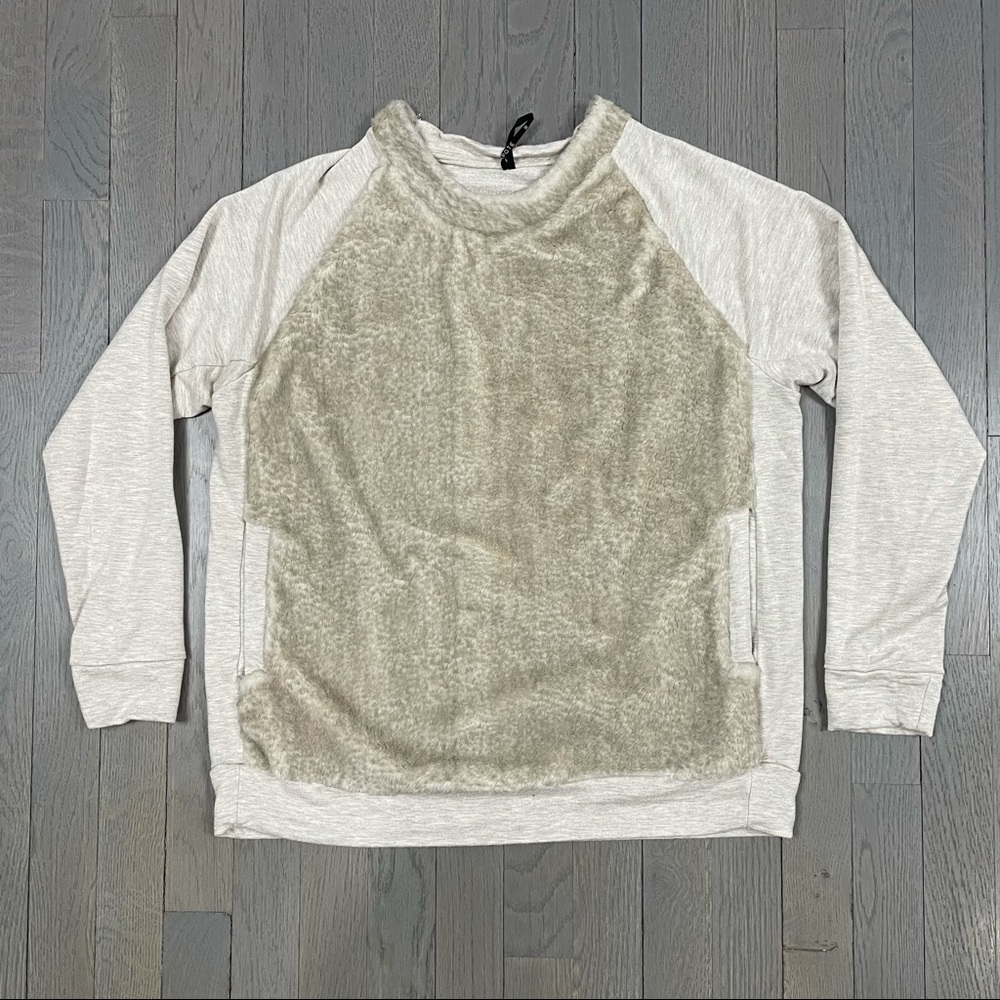 Capote Faux Vegan Fur Long Sleeve Crew Sweatshirt